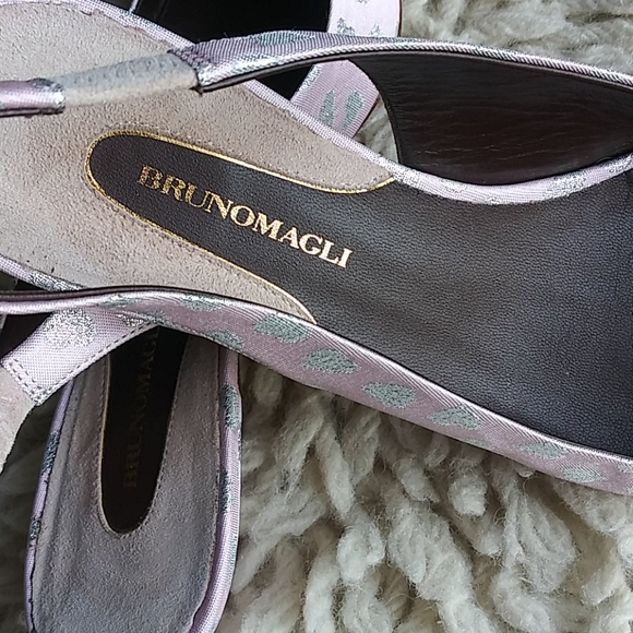 Bruno Magli very cute slingback low  heels - Picture 3 of 13